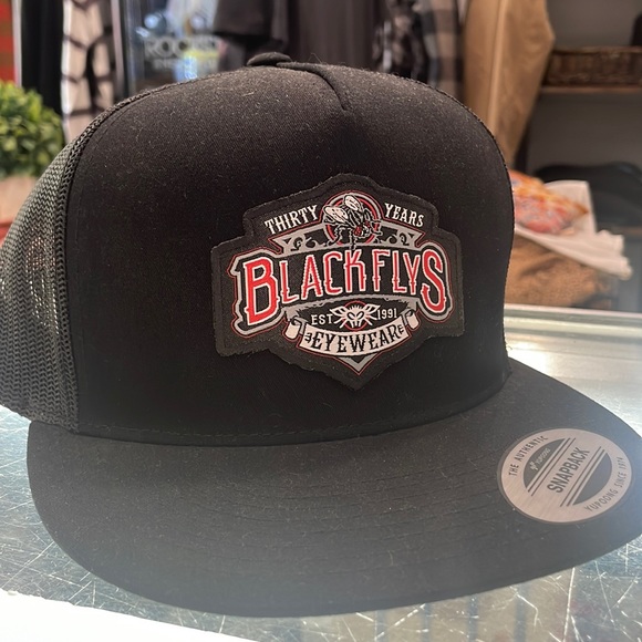 New Blackflys snap back - Picture 1 of 1